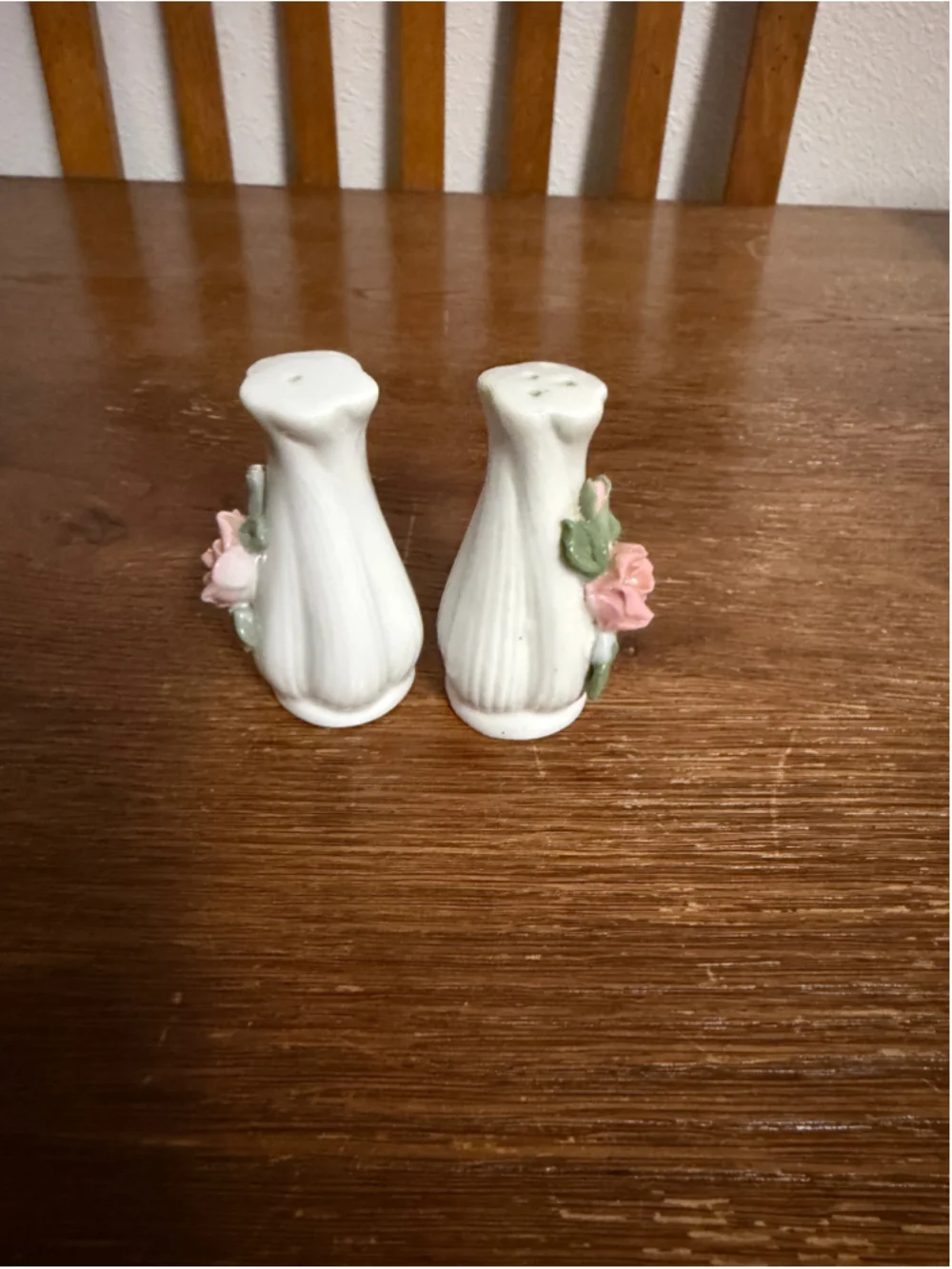 Vintage Miniature Porcelain Salt & Pepper Shakers Pink Raised Roses Floral Set P